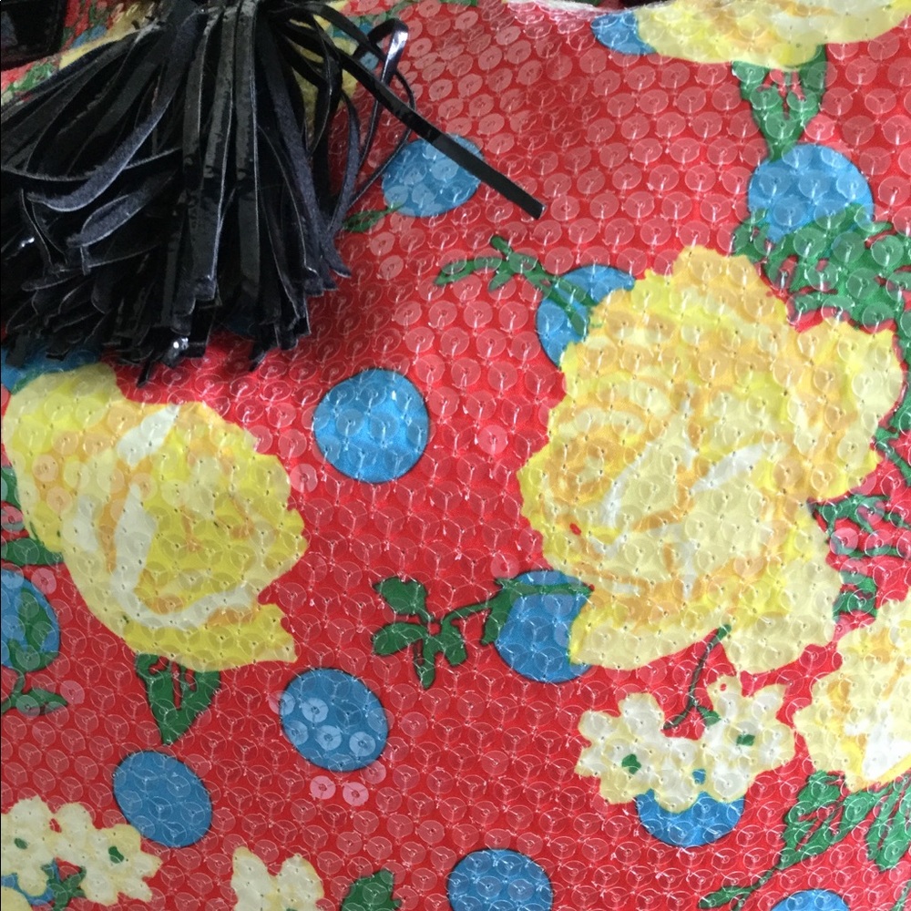 🌺🌼Betsey Johnson Floral Sequin Travel Bag🌼🌺 - Picture 8 of 8